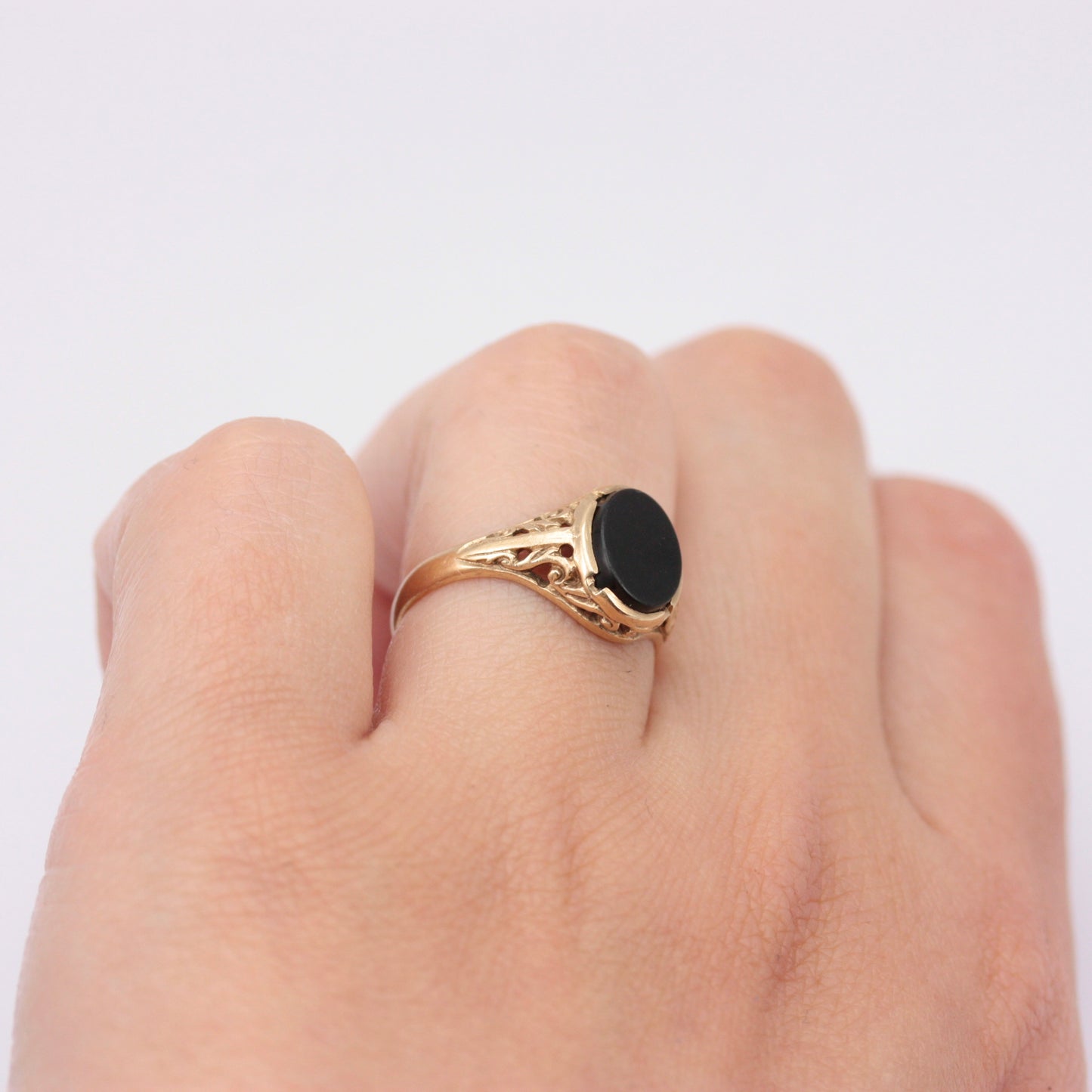 Vintage 9ct Gold Onyx Ring with Ornate Setting, 1975