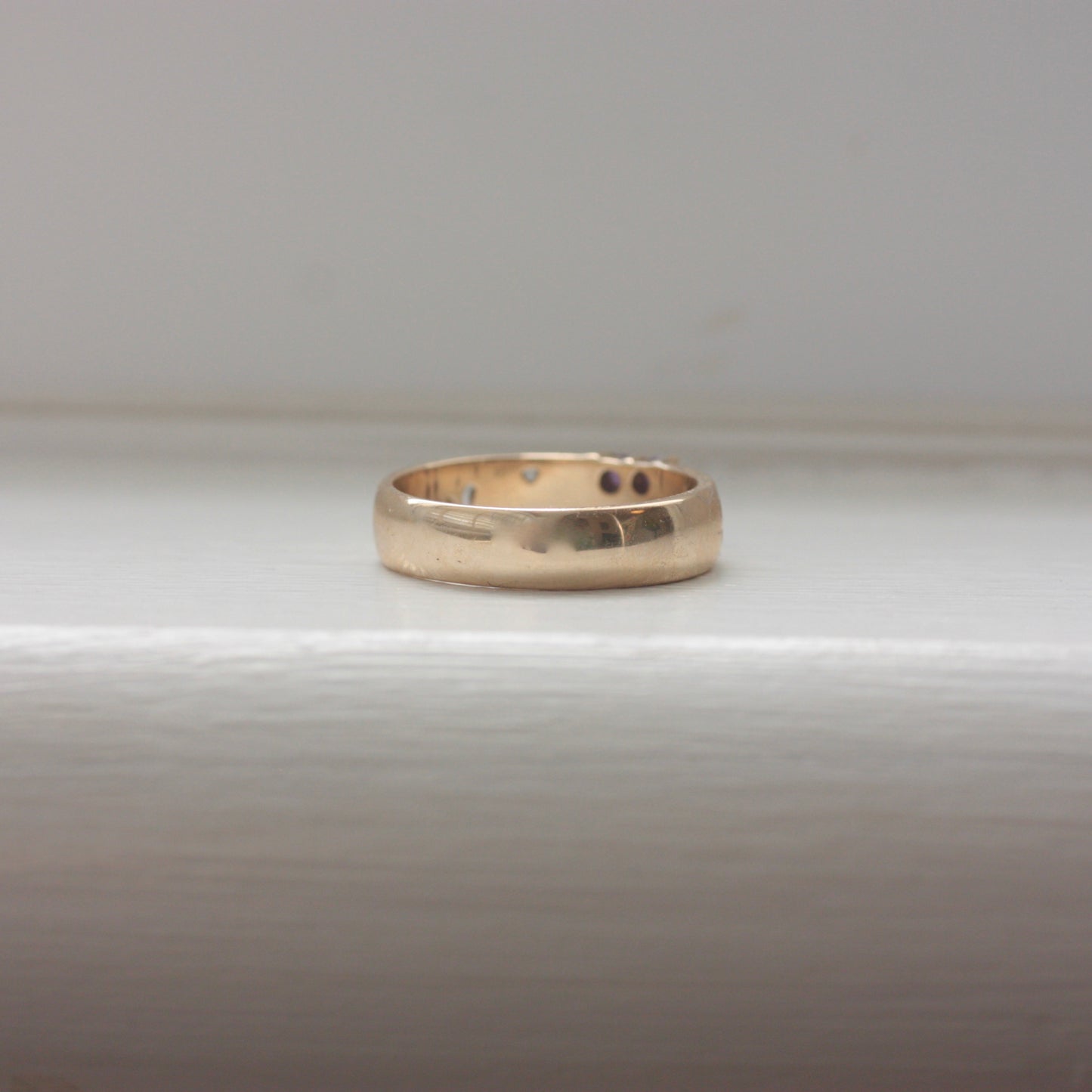 Pre-owned 9ct Gold Celtic Band with Amethyst Cabochons
