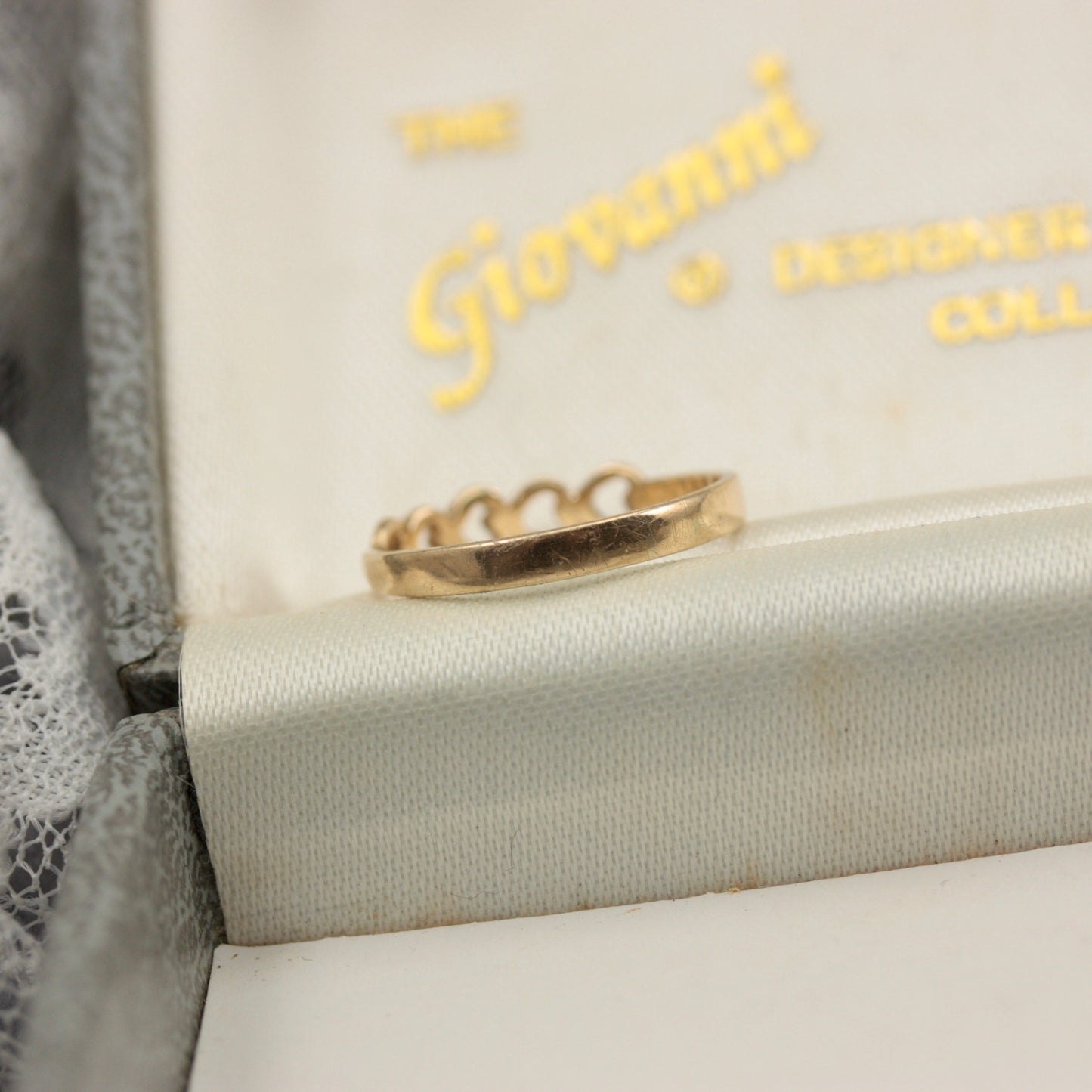 Dainty Vintage 9ct Gold Open Hearts Band, 1985