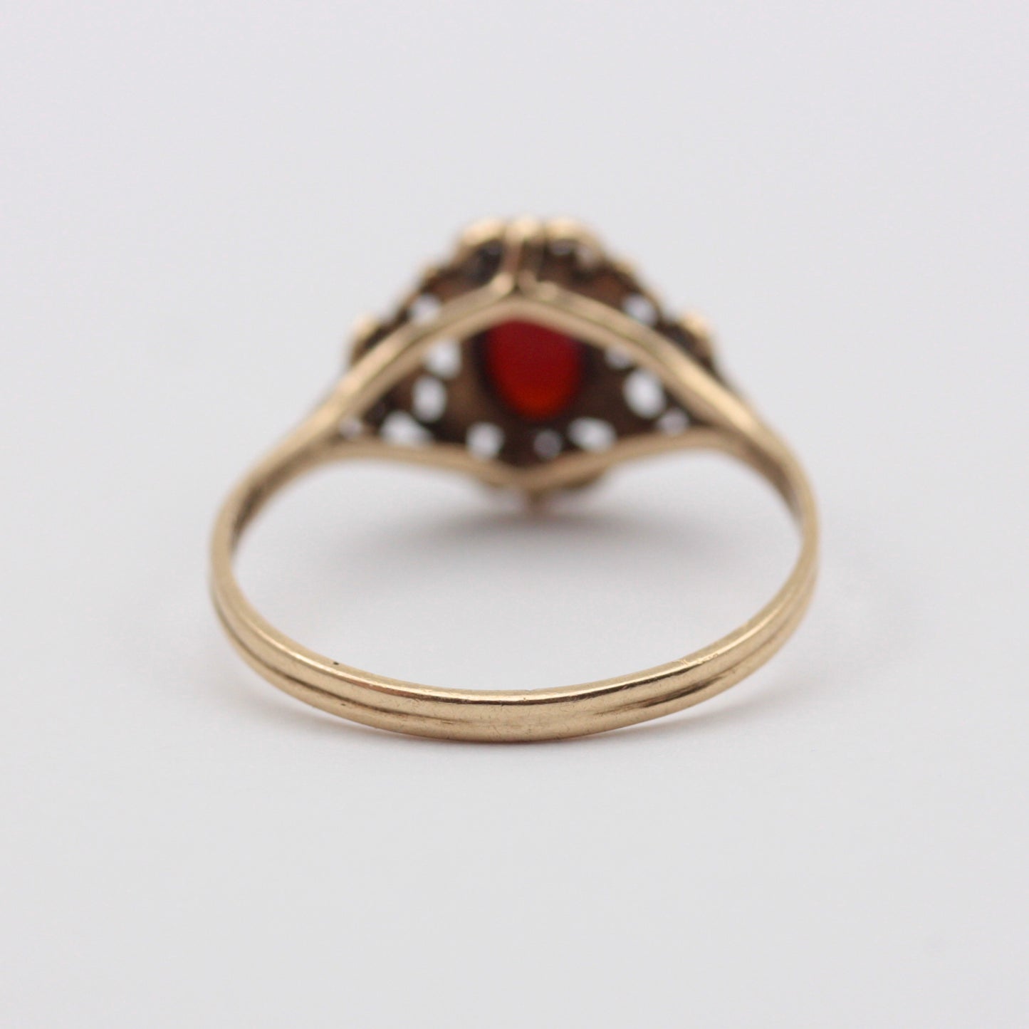 Vintage 9ct Gold Garnet Cabochon Ring, 1984