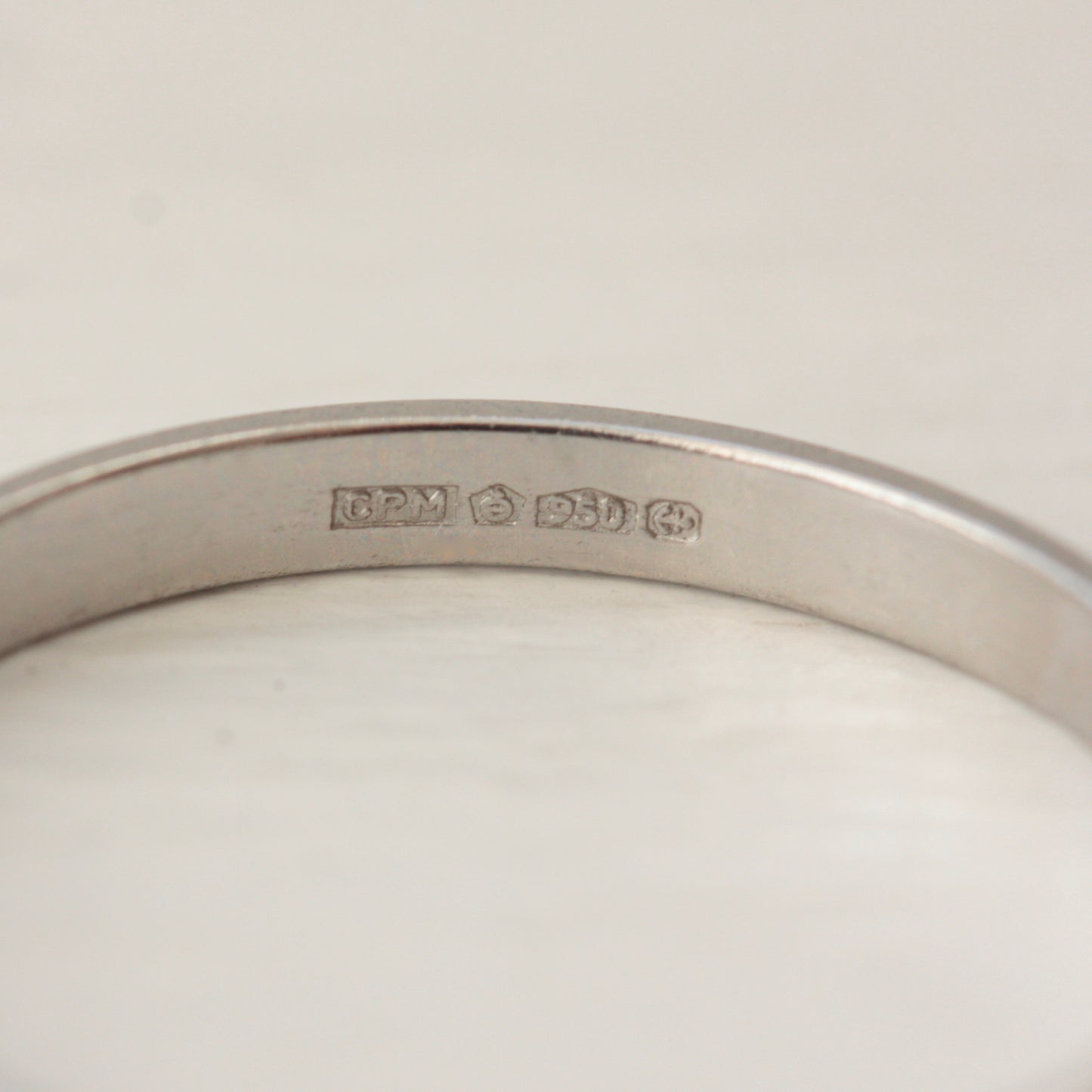 Modern Pre-owned Platinum Slim Wedding Band Ring, 2mm