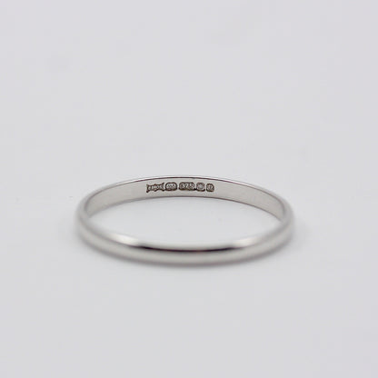 Pre-owned 9ct White Gold Wedding Band / Stacking Ring, 2mm