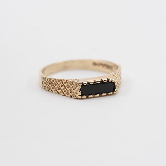 Vintage 9ct Gold Rectangle Onyx Textured Signet Ring