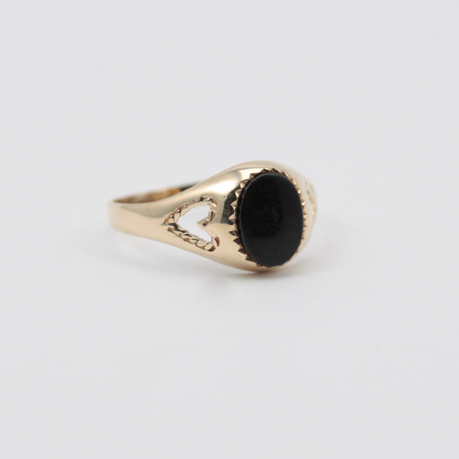 Vintage 9ct Gold Onyx Signet Ring with Heart Cut Out Shoulders