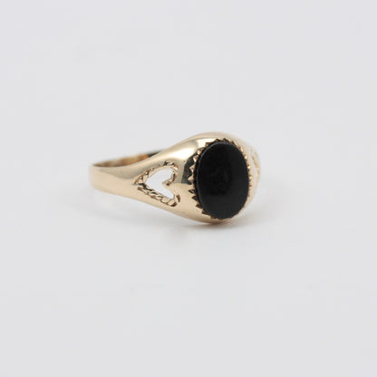 Vintage 9ct Gold Onyx Signet Ring with Heart Cut Out Shoulders