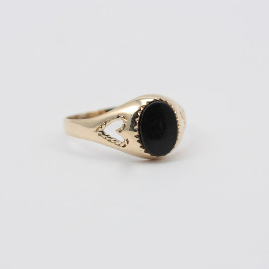 Vintage 9ct Gold Onyx Signet Ring with Heart Cut Out Shoulders
