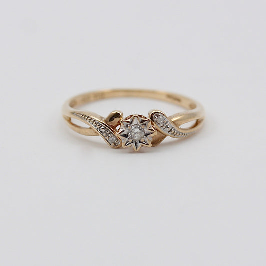 Vintage 9ct Gold Diamond Star Twist Ring
