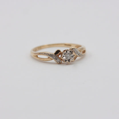 Vintage 9ct Gold Diamond Star Twist Ring