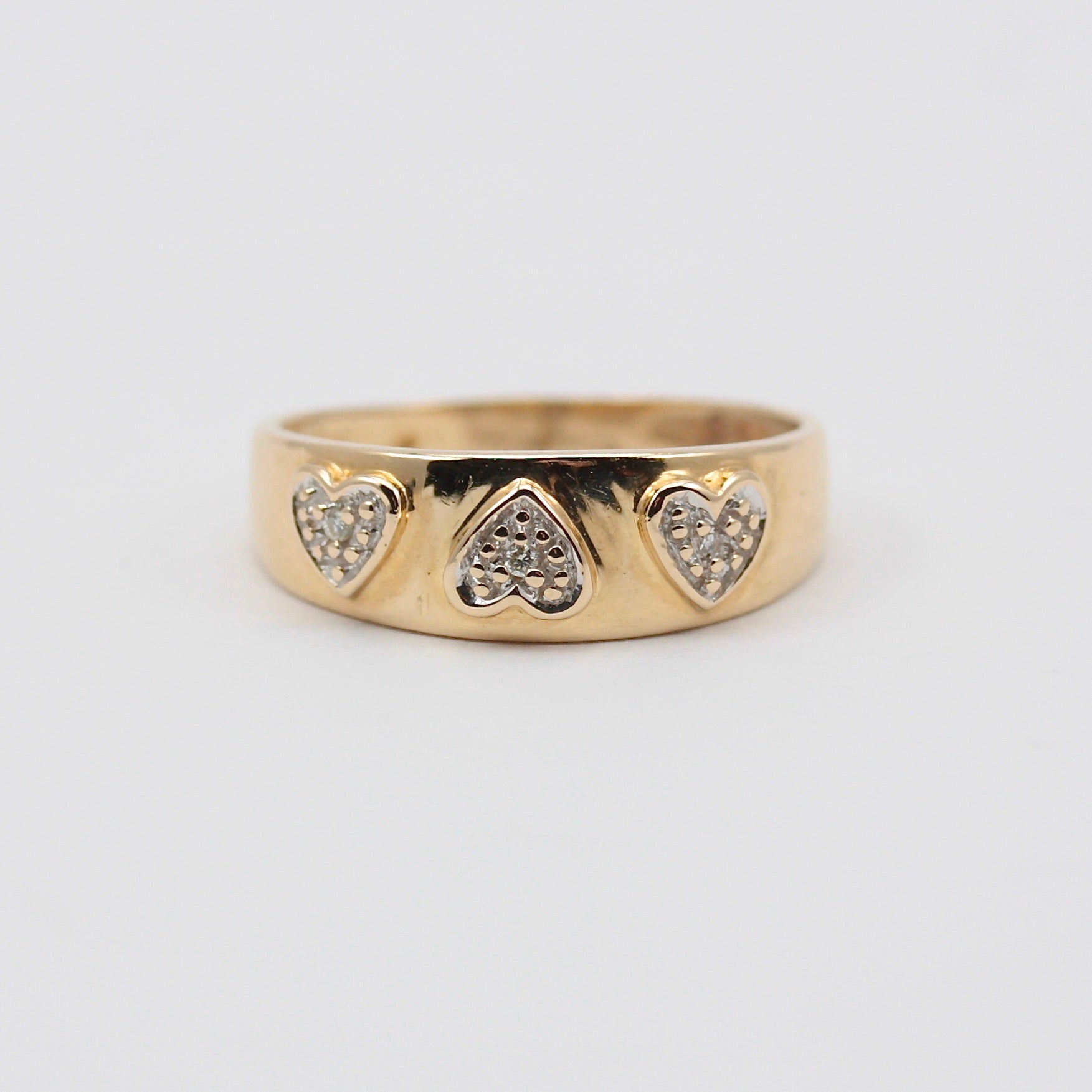 Pre-owned 18ct Gold Diamond Heart Band Ring 