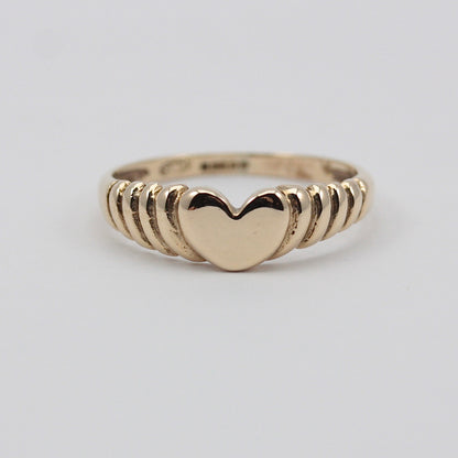 Vintage 9ct Gold Ridged Heart Signet Ring