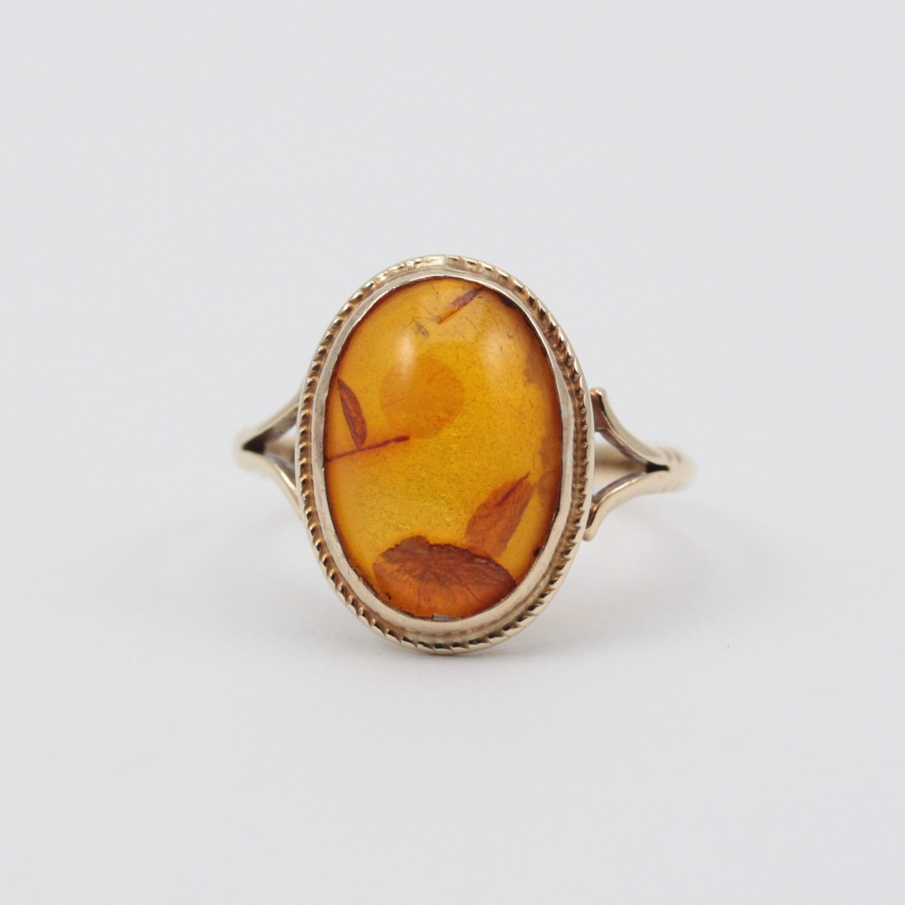 Vintage 9ct Gold and Amber Cabochon Ring, 1972