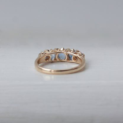 Vintage 9ct Gold 5 Stone Sapphire Ring