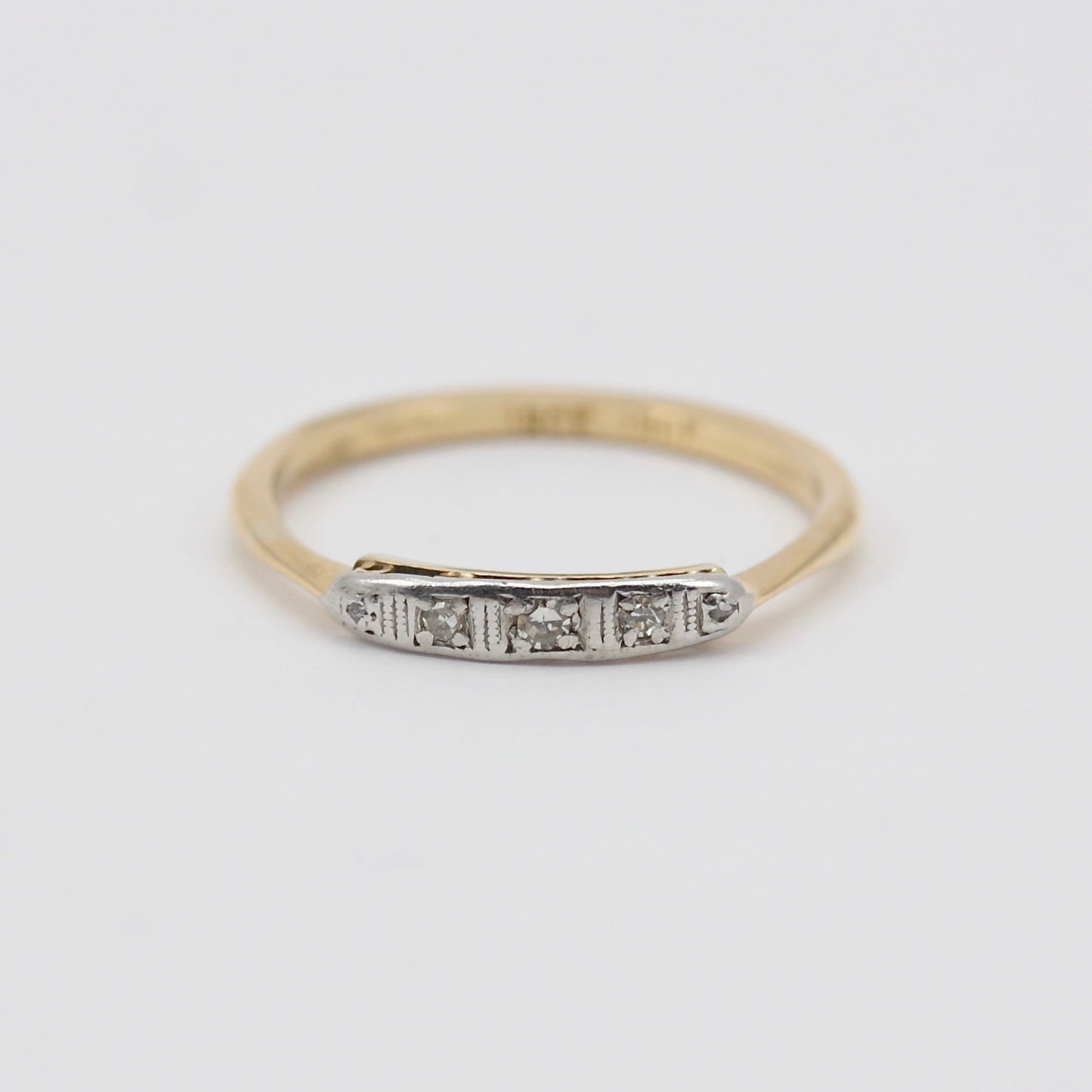 Dainty Early Vintage 18ct Gold Diamond 5 Stone Ring