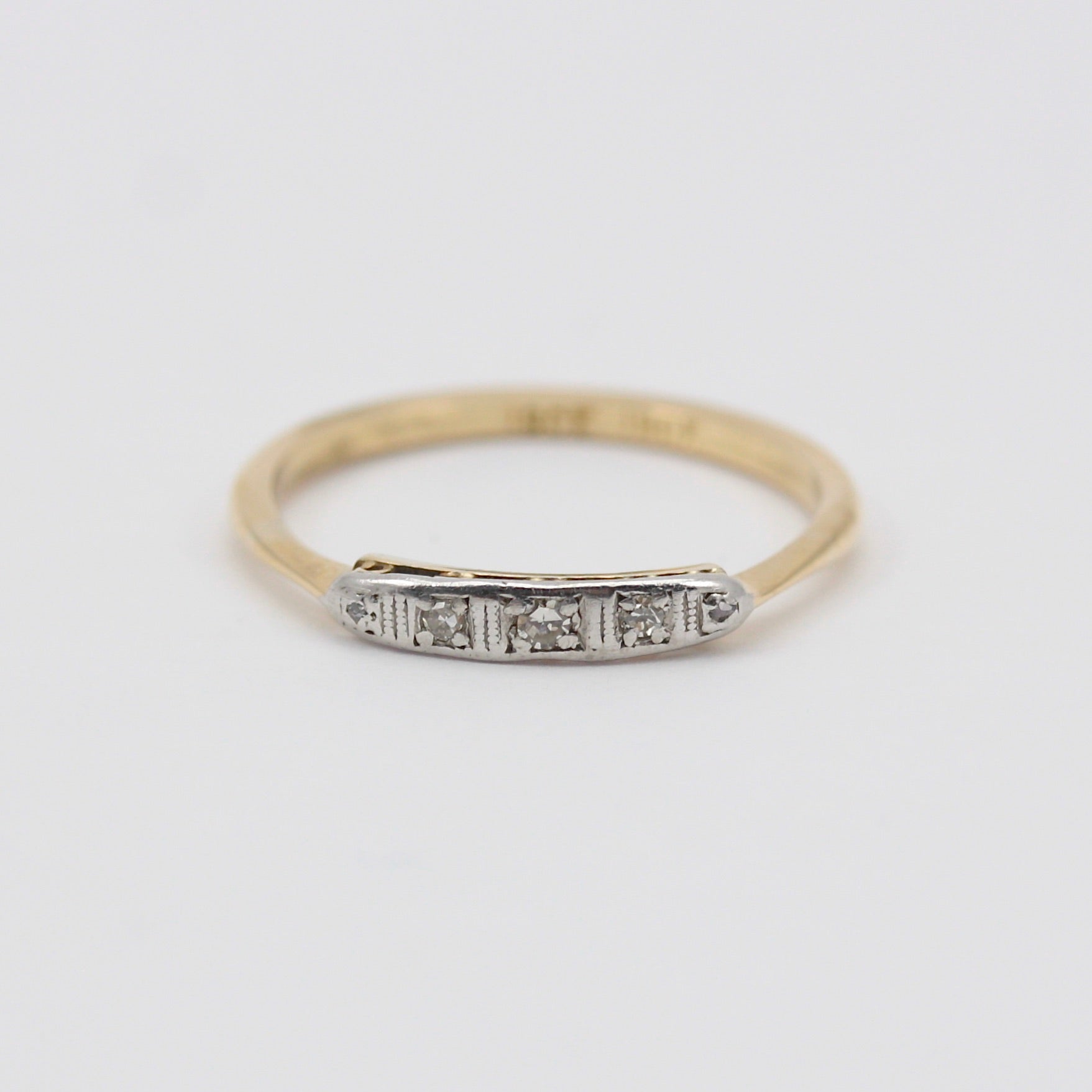 Dainty Early Vintage 18ct Gold Diamond 5 Stone Ring
