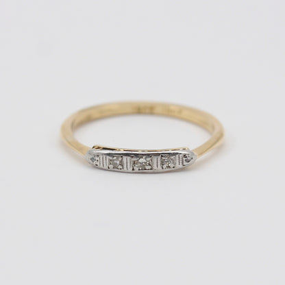 Dainty Early Vintage 18ct Gold Diamond 5 Stone Ring