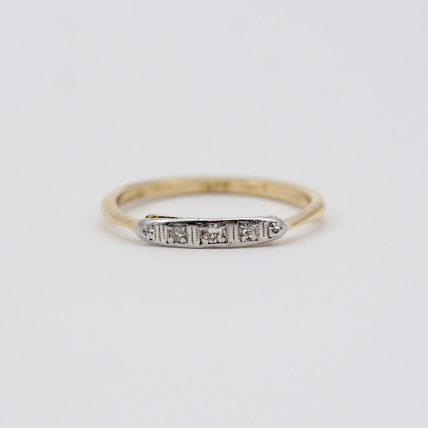 Dainty Vintage 18ct Gold Diamond 5 Stone Ring