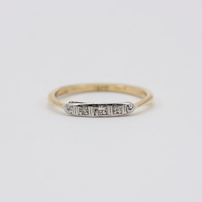 Dainty Vintage 18ct Gold Diamond 5 Stone Ring