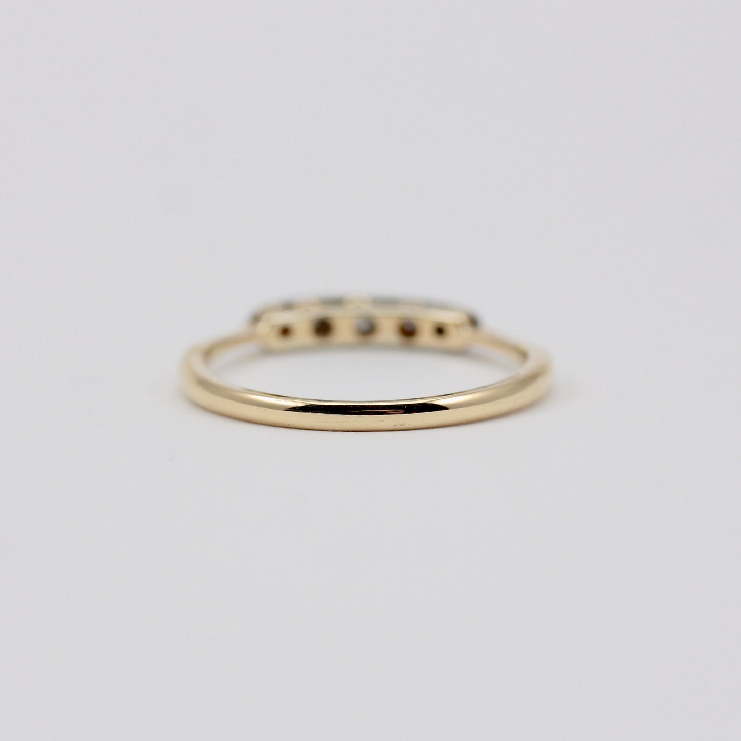 Dainty Vintage 18ct Gold Diamond 5 Stone Ring