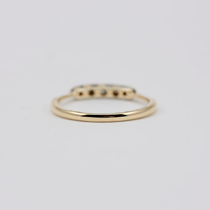 Dainty Vintage 18ct Gold Diamond 5 Stone Ring