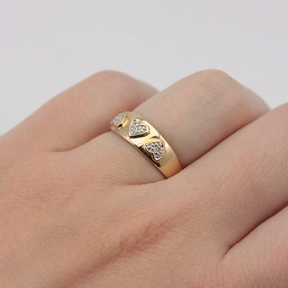 Pre-owned 18ct Gold Diamond Heart Band Ring