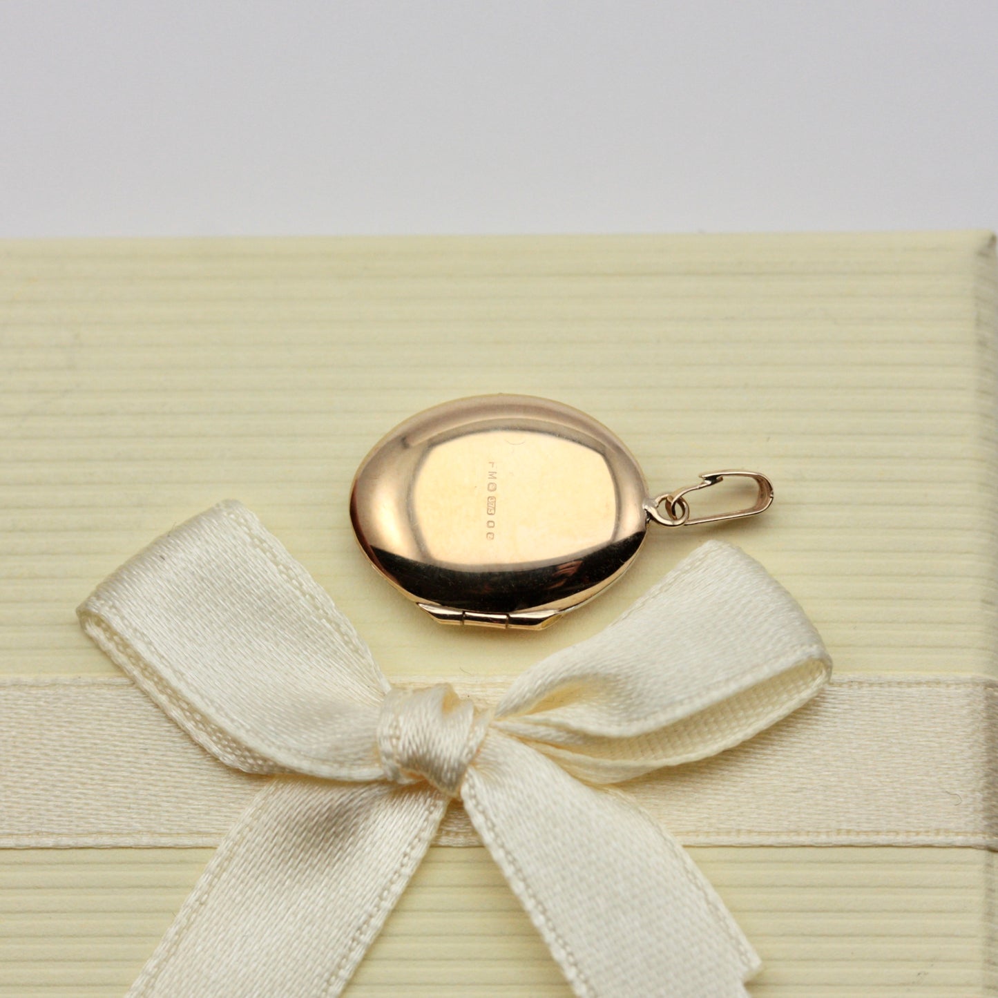 Vintage Small Oval 9ct Tri Colour Gold Locket, 1985