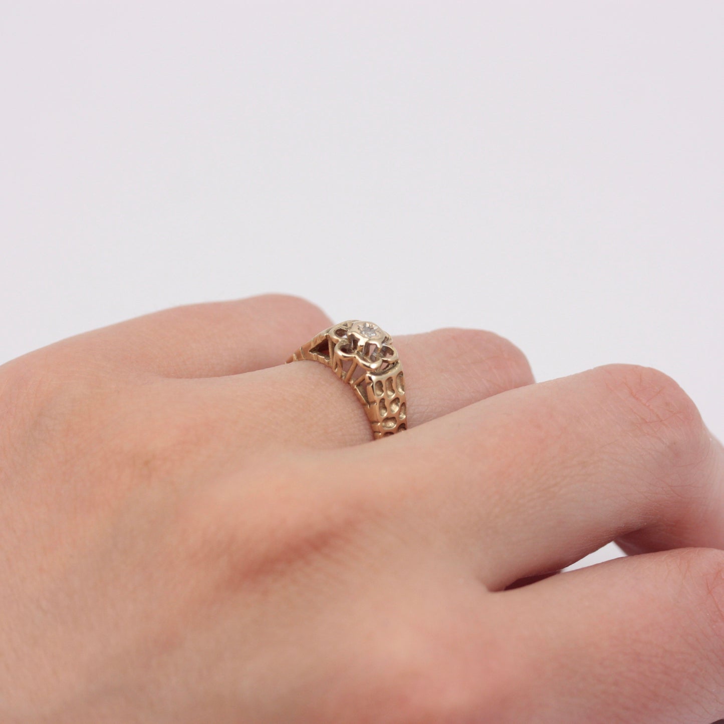 Vintage 9ct Gold Flower Design Ring with Diamond, 1976