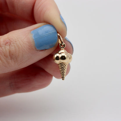 Pre-owned 9ct Gold Puffy Ice Cream Cone Charm, Unoaerre