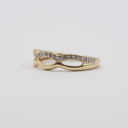 Pre-owned 9ct Gold Diamond Double Wave Ring