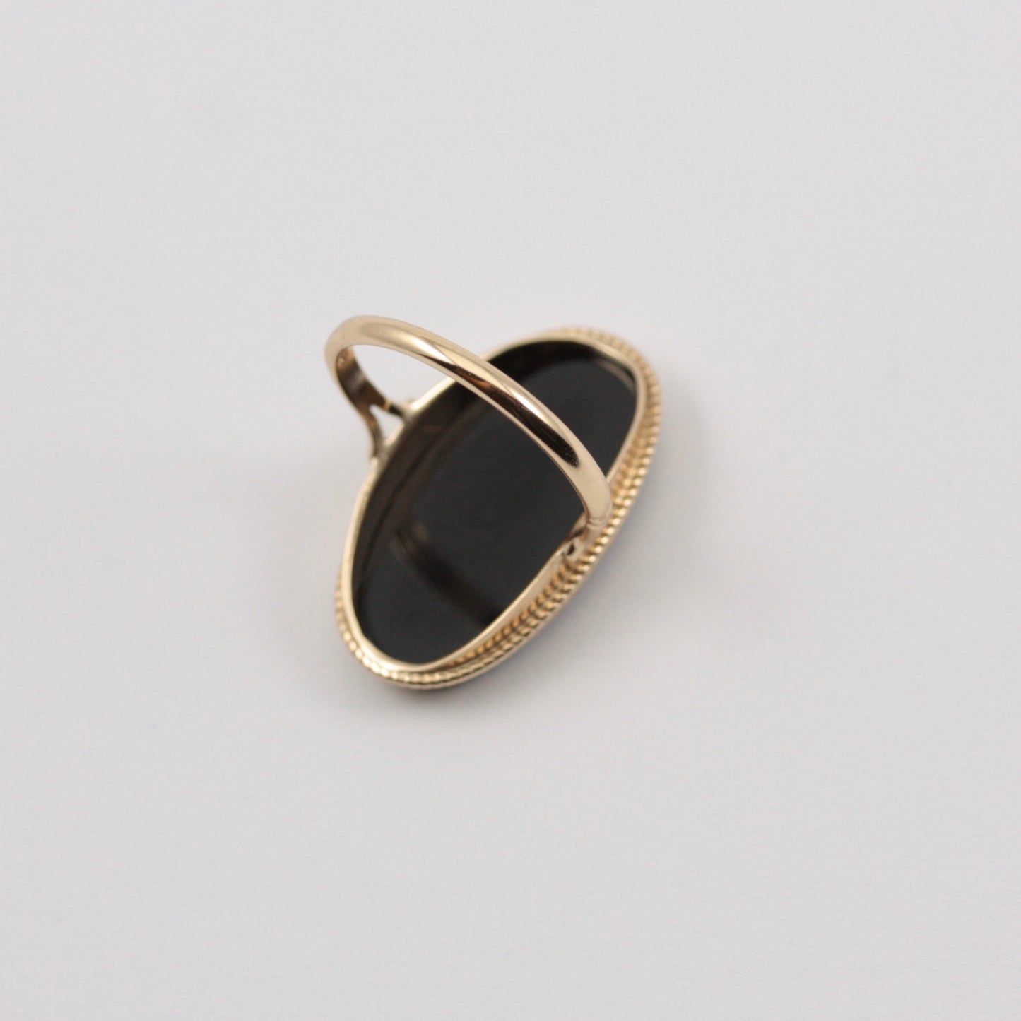 Vintage 9ct Gold and Black Onyx Statement Ring