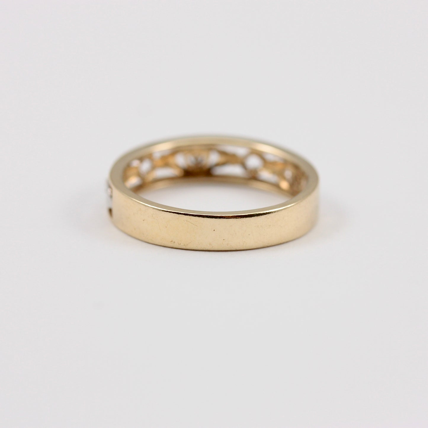 Pre-owned 9ct Two Tone Claddagh Band with Diamonds and Inscription