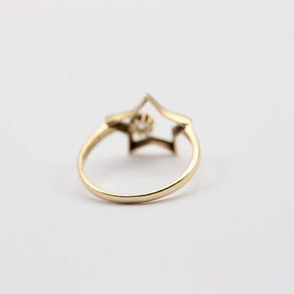 Pre-owned 14K Gold and Crystal Open Star Ring, 2019