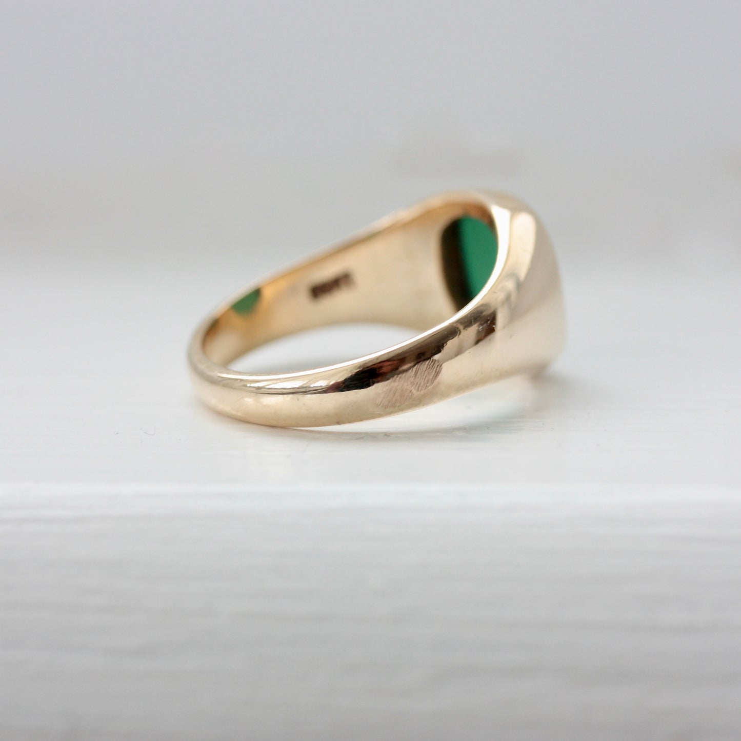 Pre-owned 9ct Gold Green Agate Signet Ring, 2007