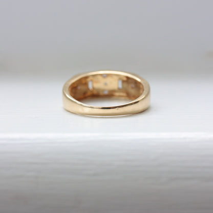 Pre-owned 9ct Gold and Diamond Cross Band Ring