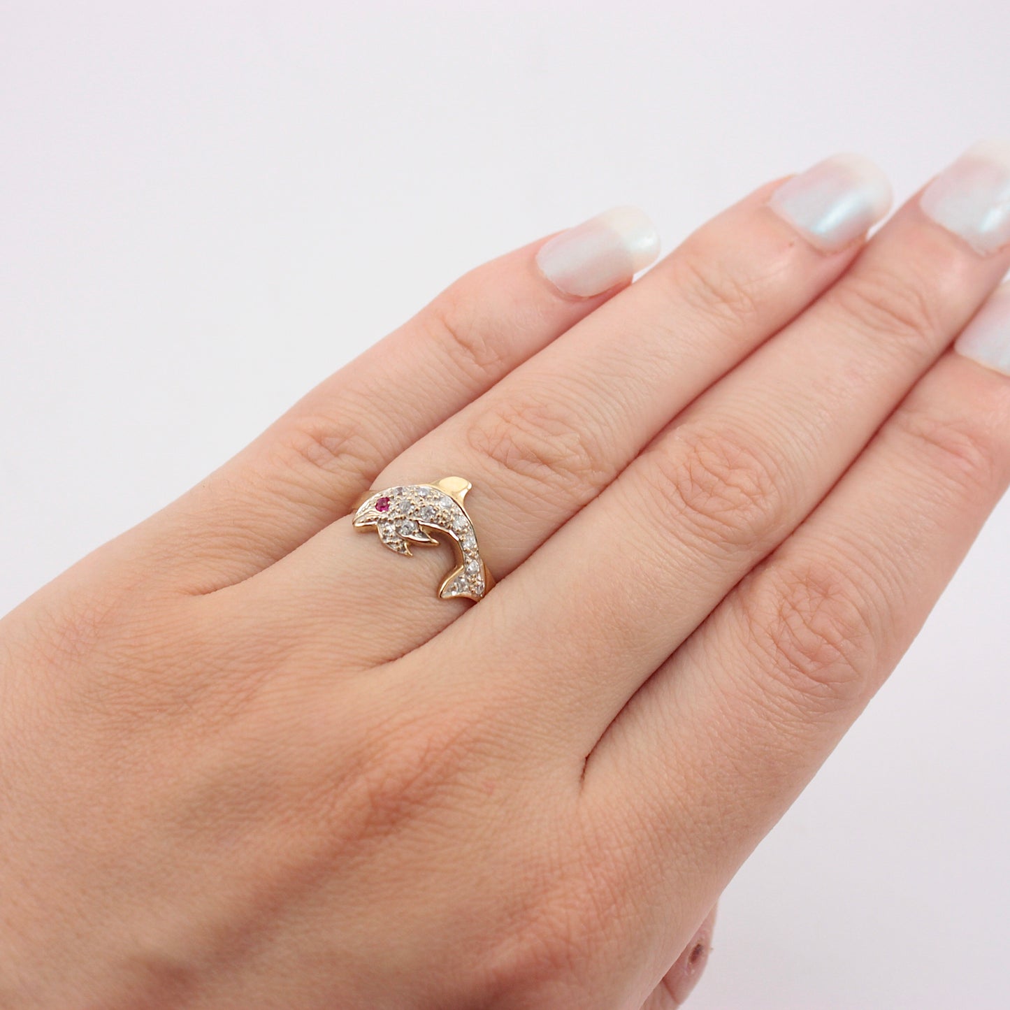 Pre-owned 9ct Gold Cubic Zirconia Dolphin Ring with Ruby Eyes