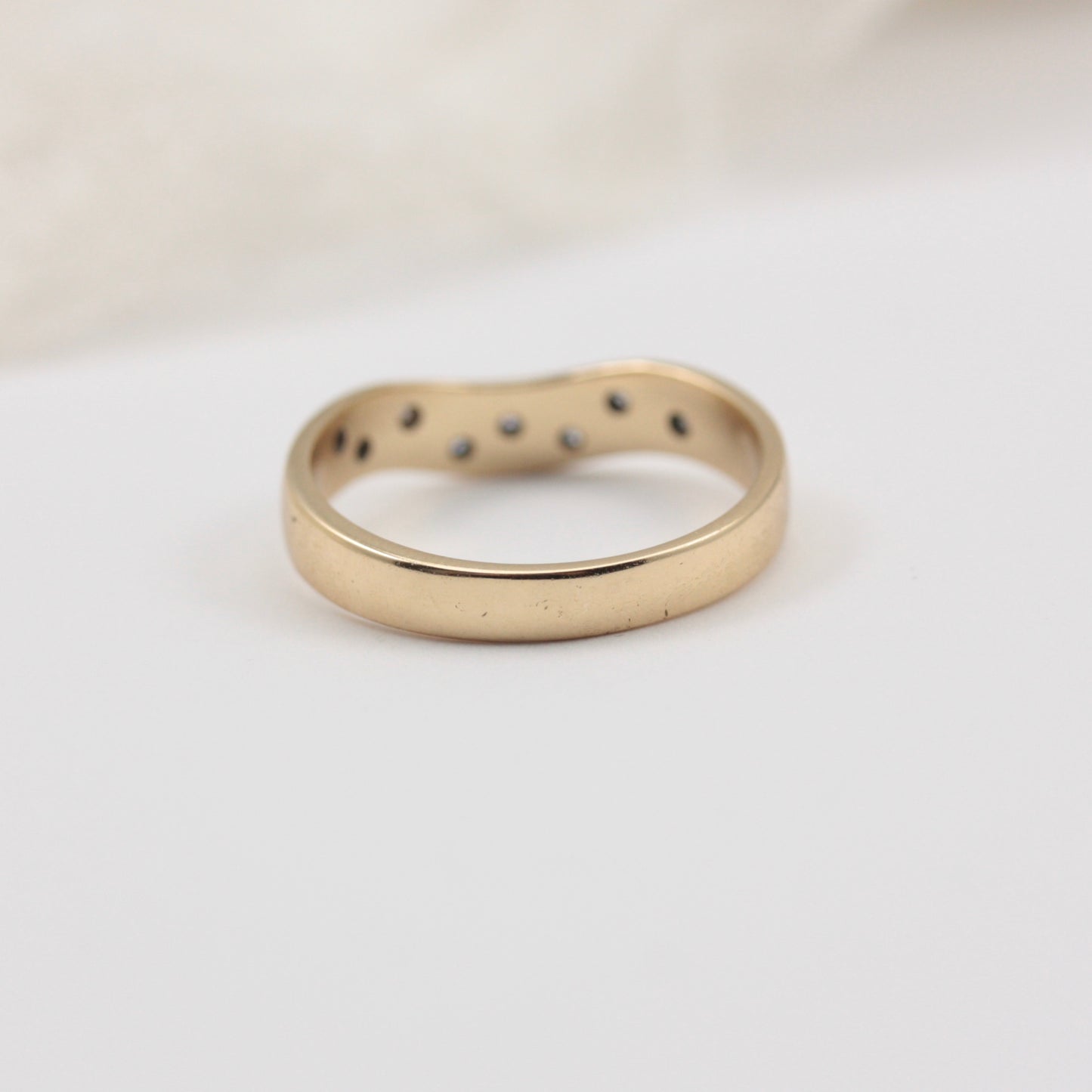 Late Vintage 9ct Gold Diamond Curved Wishbone Ring