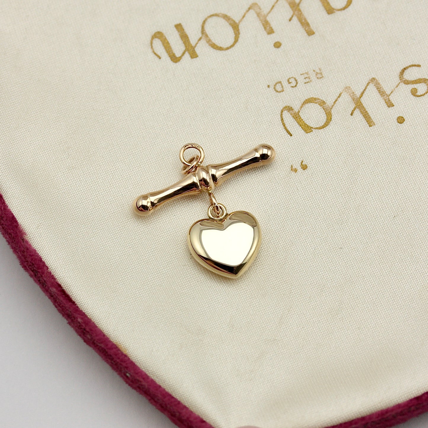 Pre-owned 9ct Gold T-Bar and Heart Pendant