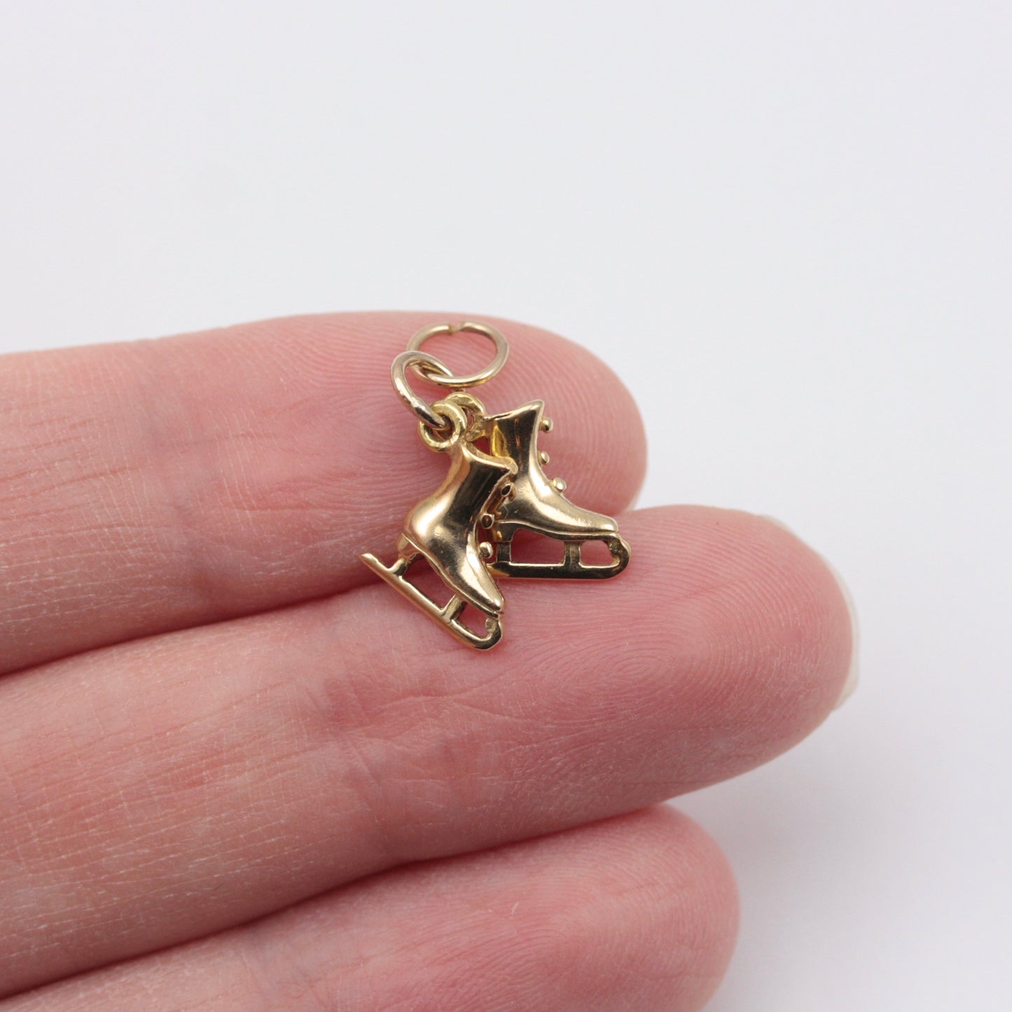 Vintage 9ct Gold Pair of Ice Skates Charm, c1970s