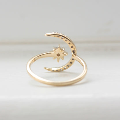 Pre-owned 9ct Gold Cloudy Diamond Moon and Star Ring