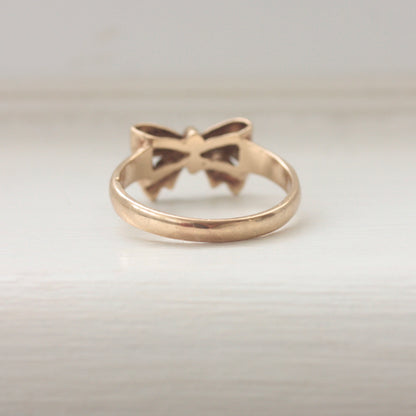 Vintage 9ct Yellow Gold Bow Ring, 1988