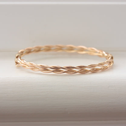 Pre-owned 9ct Gold Double Twist Hinged Bangle