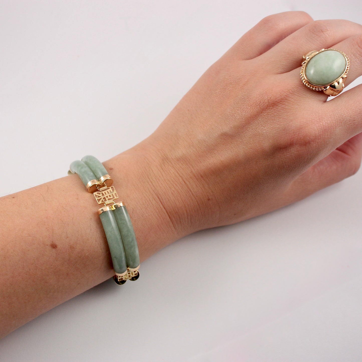 vintage 14k gold jade bracelet