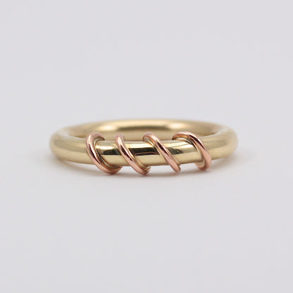 Chunky Vintage 9ct Gold Ring with Rose Gold Twist, 1997