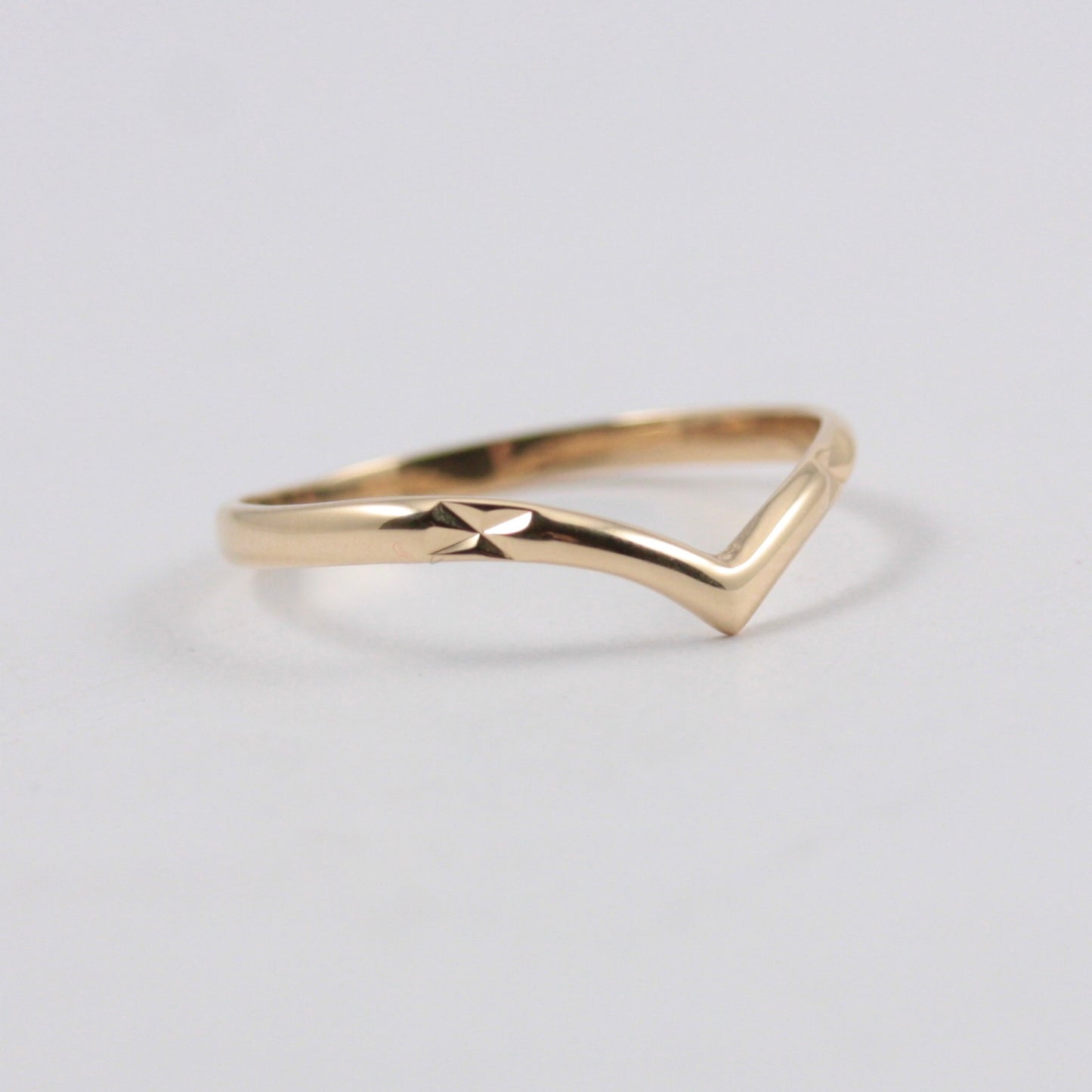 Dainty Vintage 9ct Gold Wishbone Ring, 1988