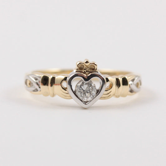 9ct gold claddagh ring