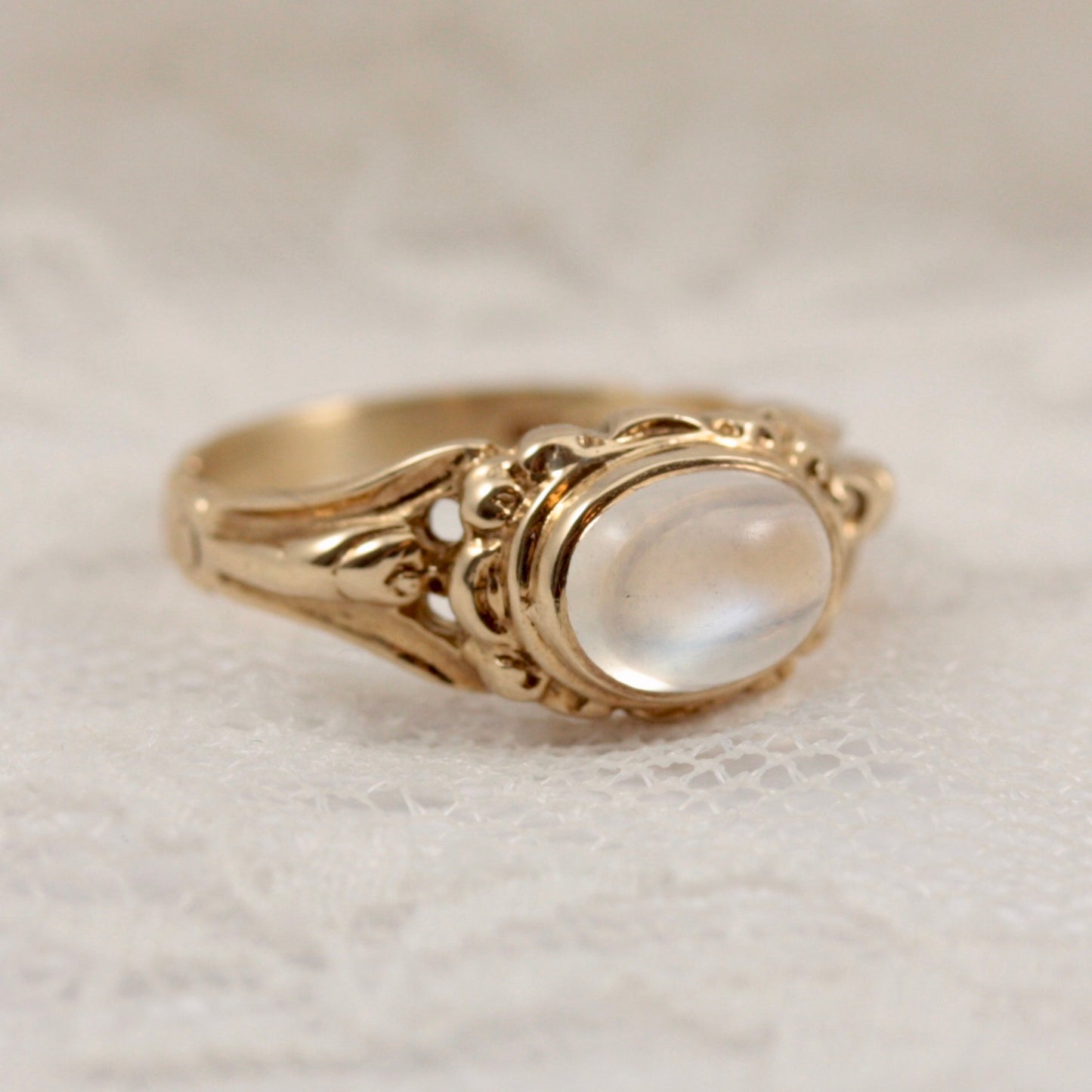 pre-owned gold moonstone ring