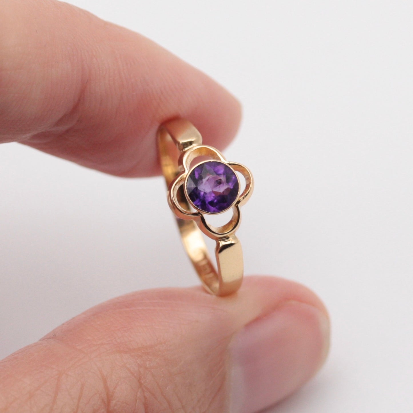 antique 18ct gold ring