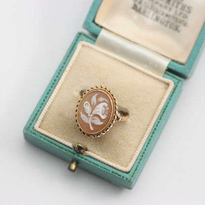 vintage gold cameo ring