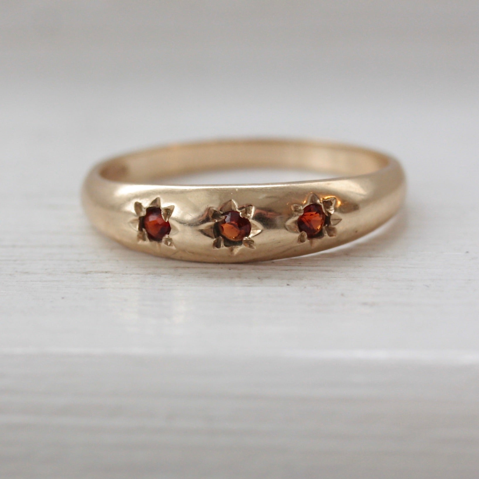 second hand gold garnet ring