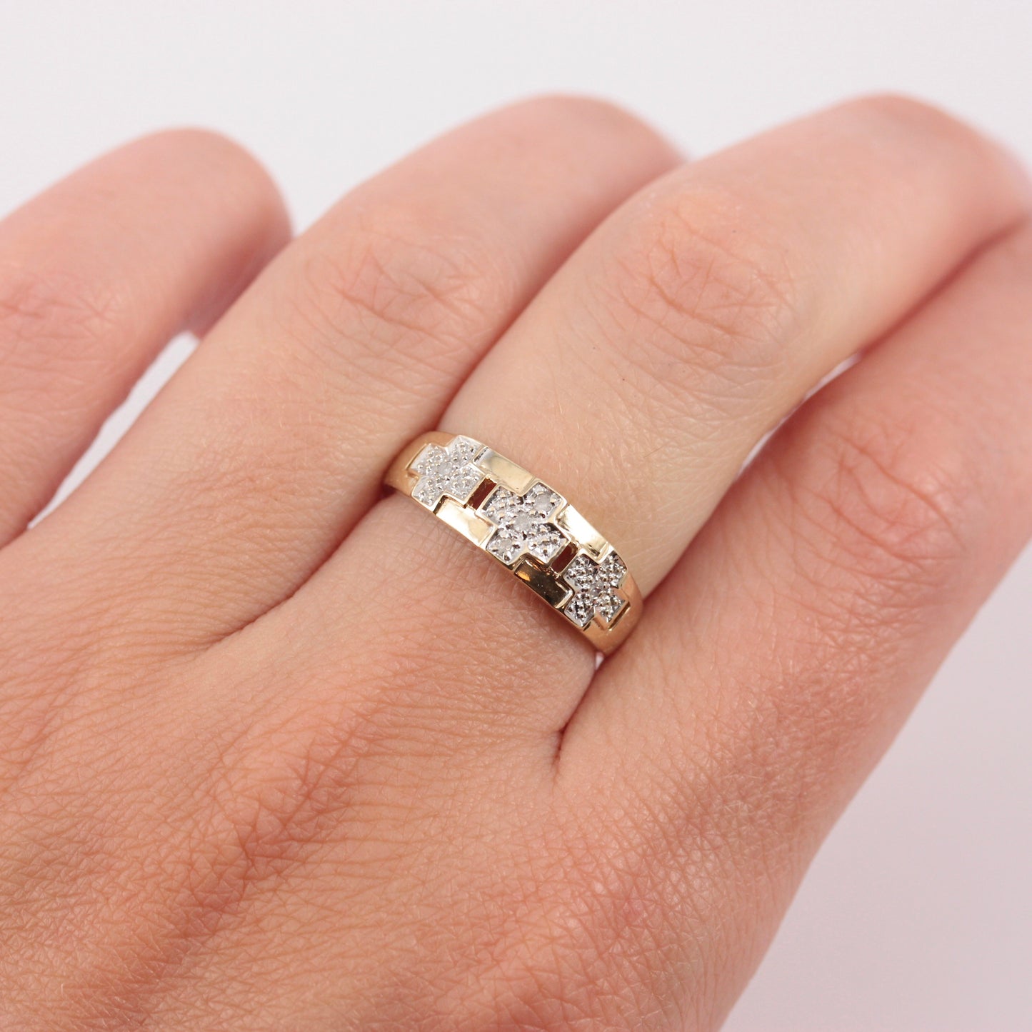 Vintage 9ct Gold & Diamond Cross Band Ring
