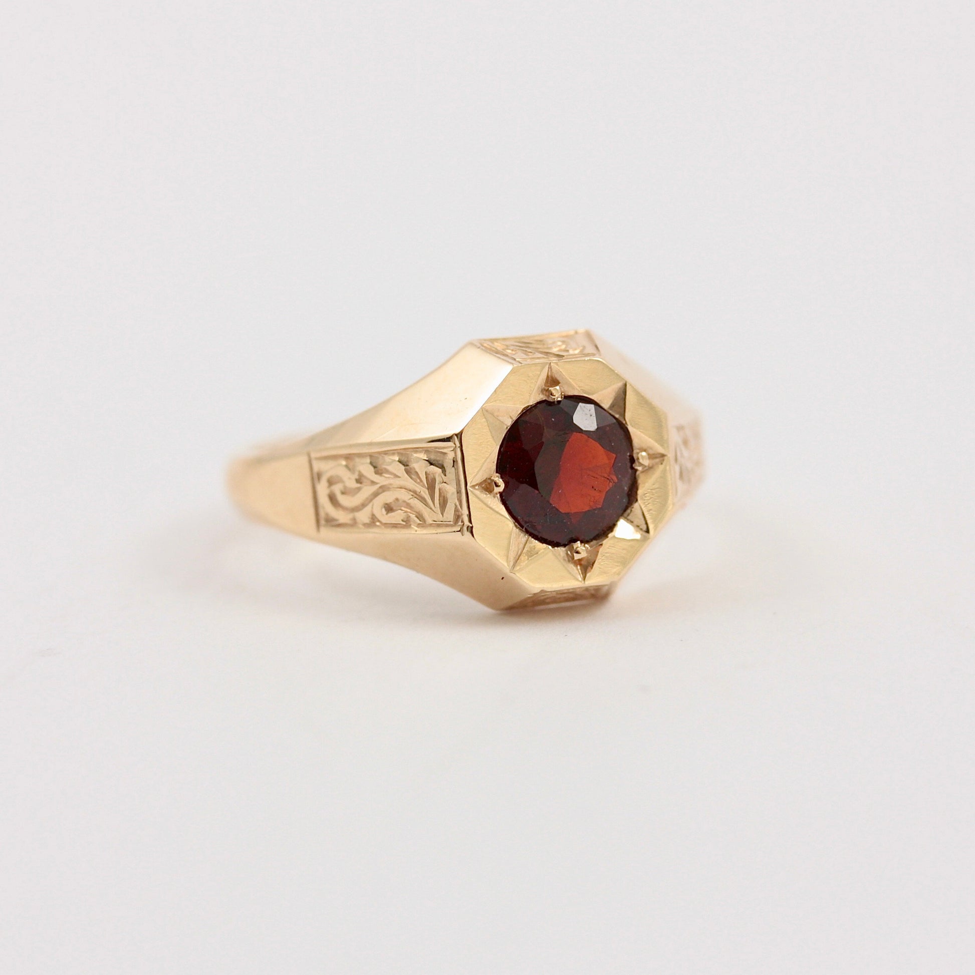 1960s 9ct gold garnet octagonal signet ring